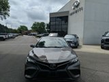 Used 2021 Toyota Camry SE image 3