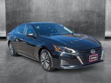 Used 2024 Nissan Altima 2.5 SV image 3
