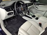 Certified 2022 Porsche Macan w/ Premium Package image 4