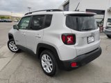 Used 2017 Jeep Renegade Latitude image 3