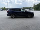 Used 2021 Toyota Highlander XLE image 4