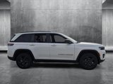 Used 2023 Jeep Grand Cherokee Altitude image 4