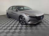 Used 2023 Hyundai Elantra SEL w/ Convenience Package image 1