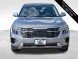 Certified 2025 Kia Seltos LX image 2