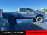 Used 2018 Nissan Titan SV w/ SV Convenience Package image 4