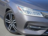 Used 2016 Honda Accord Touring image 3