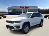 Used 2023 Jeep Grand Cherokee Laredo w/ Luxury Tech Group I image 2