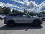 Used 2022 Volkswagen Atlas SE image 2