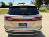 Used 2017 Lincoln MKC Reserve image 6