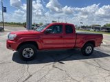Used 2015 Toyota Tacoma 4x4 Access Cab image 2