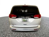 Used 2023 Chrysler Voyager LX image 5