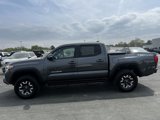 Used 2019 Toyota Tacoma TRD Off-Road image 4