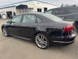 Used 2018 Volkswagen Passat 2.0T R-Line w/ R-Line Lighting Package image 2