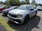 Used 2022 Volkswagen Tiguan SE R-Line image 2
