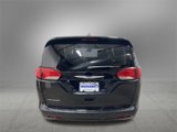 Used 2023 Chrysler Voyager LX image 5