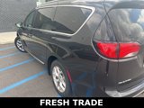 Used 2017 Chrysler Pacifica Touring-L Plus image 5