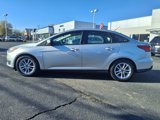Used 2017 Ford Focus SE w/ Cold Weather Package image 4