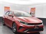 Used 2022 Kia Forte LXS image 2