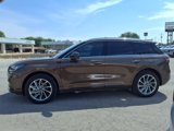 Used 2022 Lincoln Corsair Grand Touring image 2