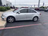 Used 2016 Chevrolet Cruze LT image 2