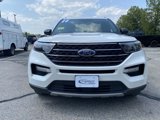 Used 2020 Ford Explorer XLT w/ Equipment Group 202A image 2