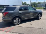 Used 2017 Ford Explorer Limited image 3