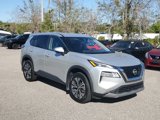 Used 2022 Nissan Rogue SV image 2