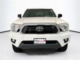 Certified 2015 Toyota Tacoma 4x4 Double Cab image 2