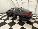 Used 2023 Chevrolet Malibu LT image 2