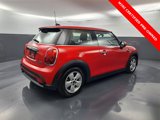 Used 2022 MINI Cooper 2-Door Hardtop image 3