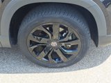 Used 2022 Volkswagen Taos SE image 5