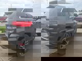 Used 2018 Jeep Grand Cherokee Limited image 3