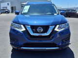 Used 2018 Nissan Rogue SV w/ Premium Package image 2