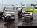 Used 2015 Chevrolet Suburban LT image 3