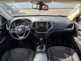 Certified 2015 Jeep Cherokee Latitude w/ Cold Weather Group image 5