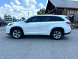 Used 2018 Toyota Highlander FWD V6 image 2