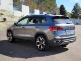 Certified 2022 Volkswagen Taos SEL w/ Panoramic Sunroof Package image 5