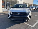 New 2024 Volkswagen Taos SE image 2