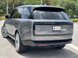 Used 2025 Land Rover Range Rover Long Wheelbase SE image 3