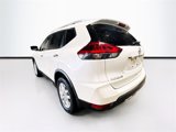 Used 2020 Nissan Rogue SV image 5