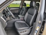 Used 2021 Volkswagen Atlas SE image 2
