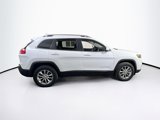 Used 2021 Jeep Cherokee Latitude Lux image 4
