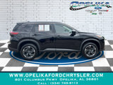 Used 2024 Nissan Rogue SV image 2