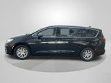 New 2025 Chrysler Pacifica Select image 3