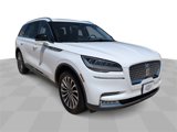 Used 2020 Lincoln Aviator Reserve w/ Equipment Group 201A image 2