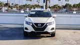 Used 2020 Nissan Rogue Sport SV image 3