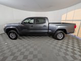 Used 2017 Toyota Tacoma 4x4 Double Cab image 4