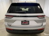 New 2025 Jeep Grand Cherokee Altitude image 4