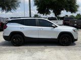 Used 2022 GMC Terrain SLE w/ Driver Convenience Package image 3