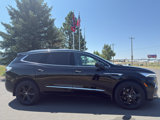 Used 2024 Buick Enclave Essence image 6